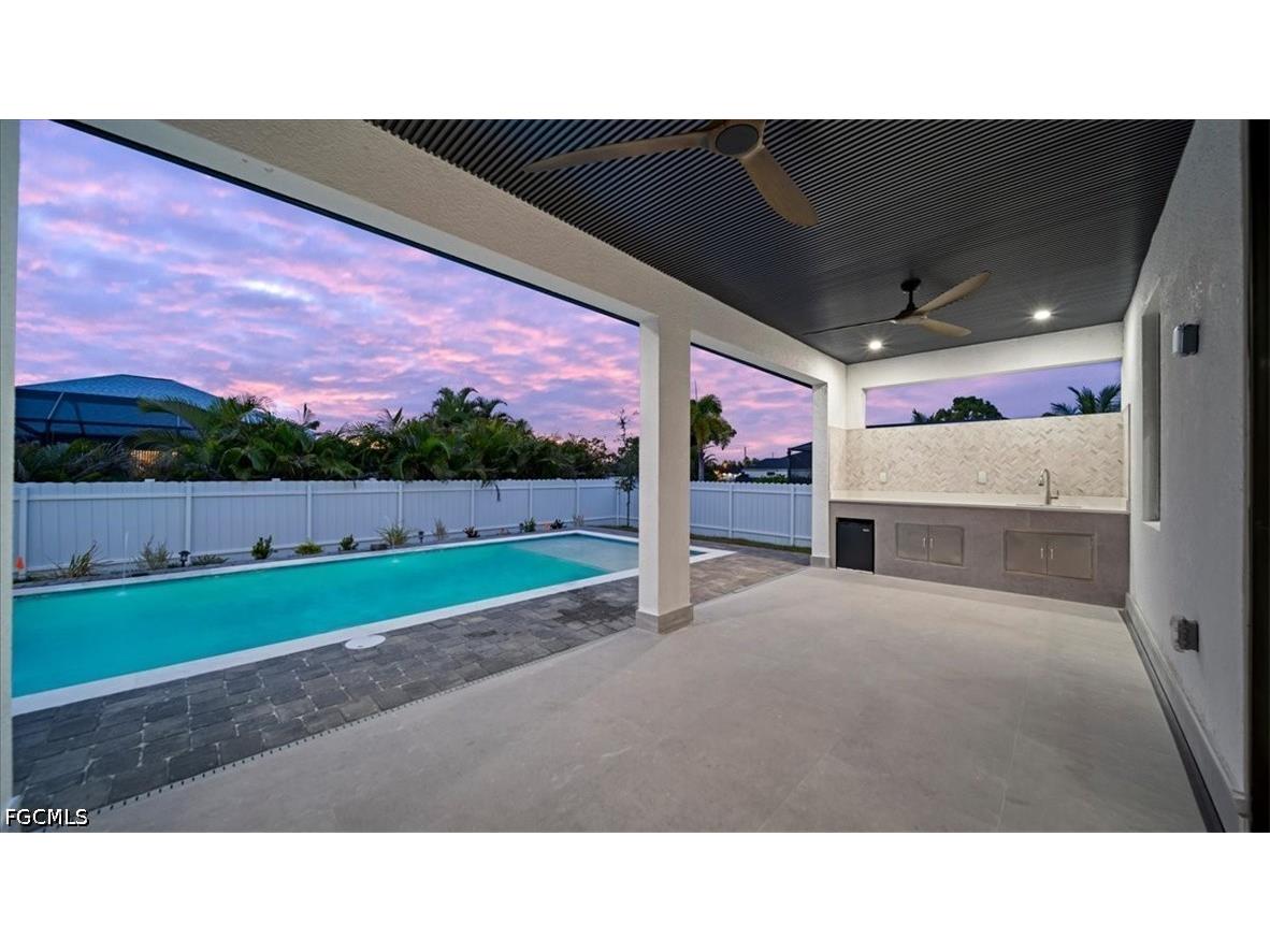2711 Van Buren Parkway Cape Coral FL 33993 2026025432 image7