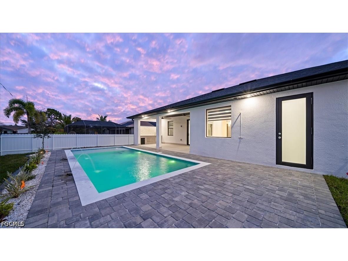 2711 Van Buren Parkway Cape Coral FL 33993 2026025432 image8