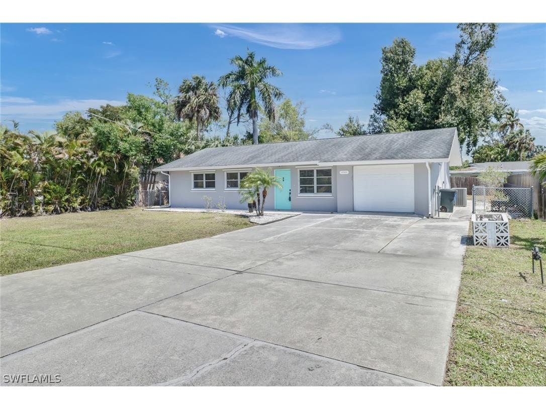 27111 Lavinka Street Bonita Springs FL 34135 224026479 image1