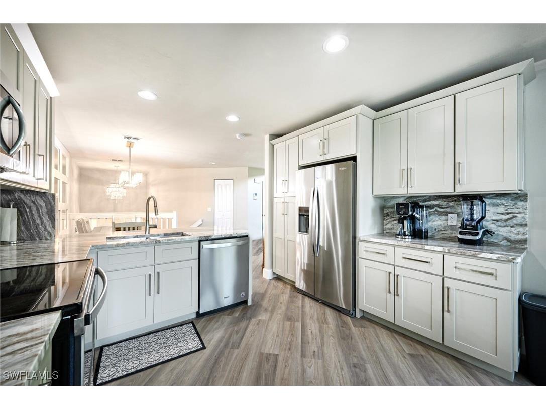 27113 Oakwood Lake Drive Bonita Springs FL 34134 225057072 image1