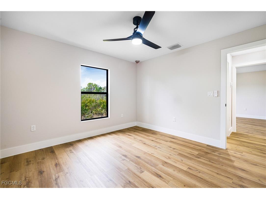 2712 40th Street W Lehigh Acres FL 33971 2025014947 image32