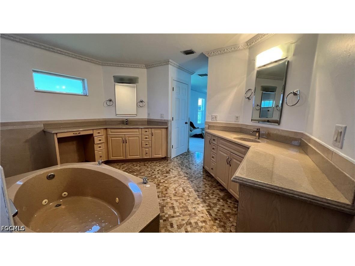 2712 5th Street W Lehigh Acres FL 33971 2026027771 image28