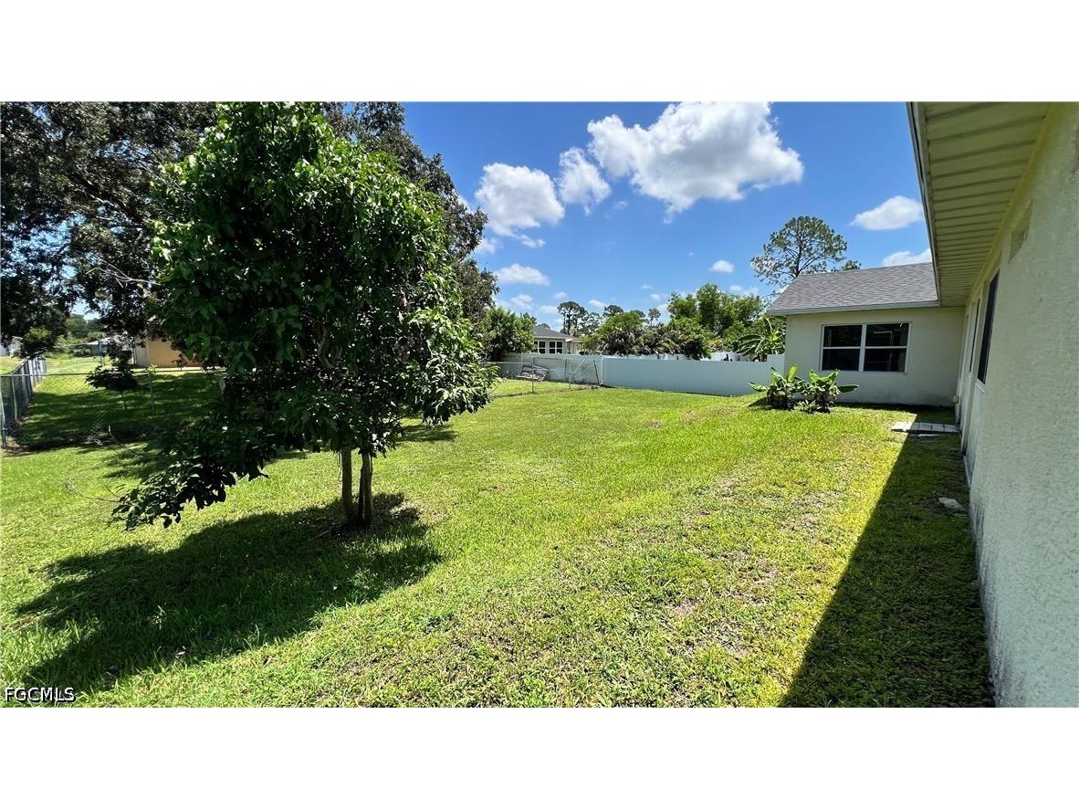 2712 5th Street W Lehigh Acres FL 33971 2026027771 image38