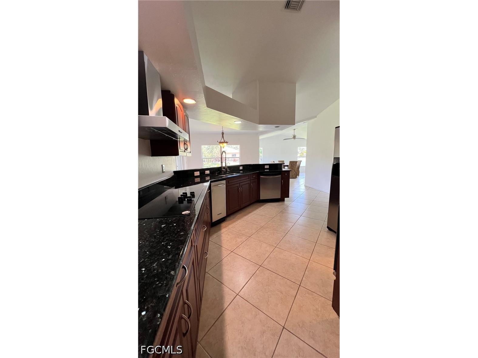2712 5th Street W Lehigh Acres FL 33971 2026027771 image5