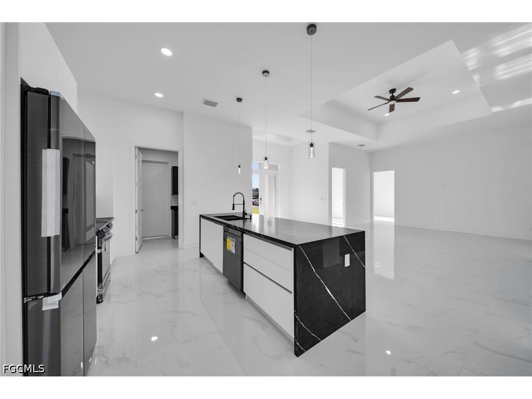 2712 NW 41st Avenue Cape Coral FL 33993 2026025610 image8