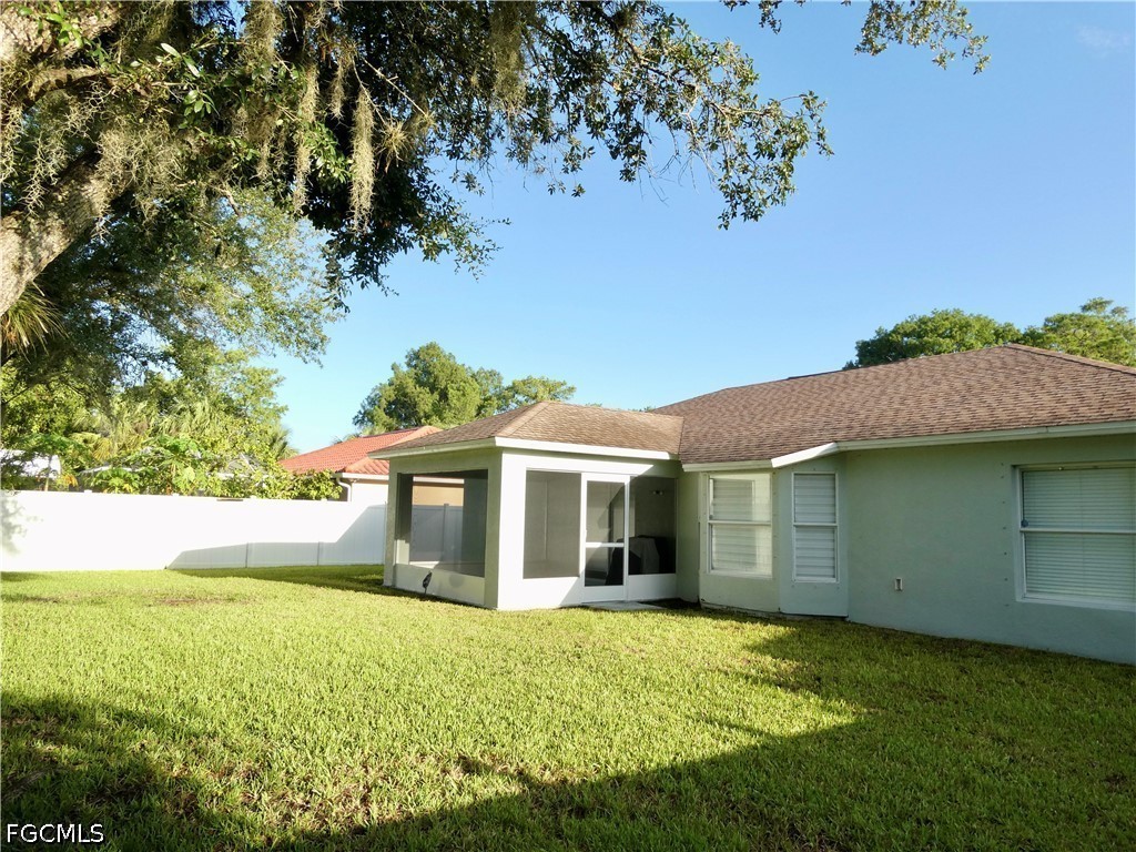 2712 Nature Pointe Loop Fort Myers FL 33905 2026029564 image16