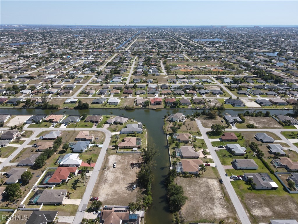 2712 SW 2nd Place Cape Coral FL 33914 2025009922 image2