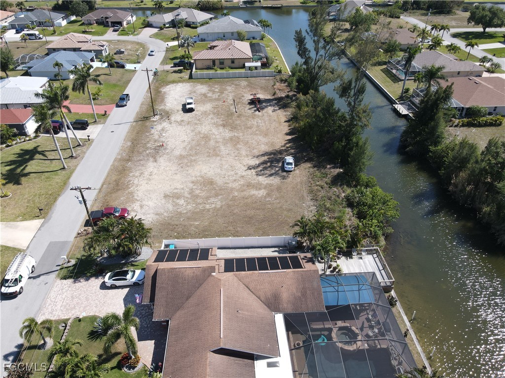 2712 SW 2nd Place Cape Coral FL 33914 2025009922 image3