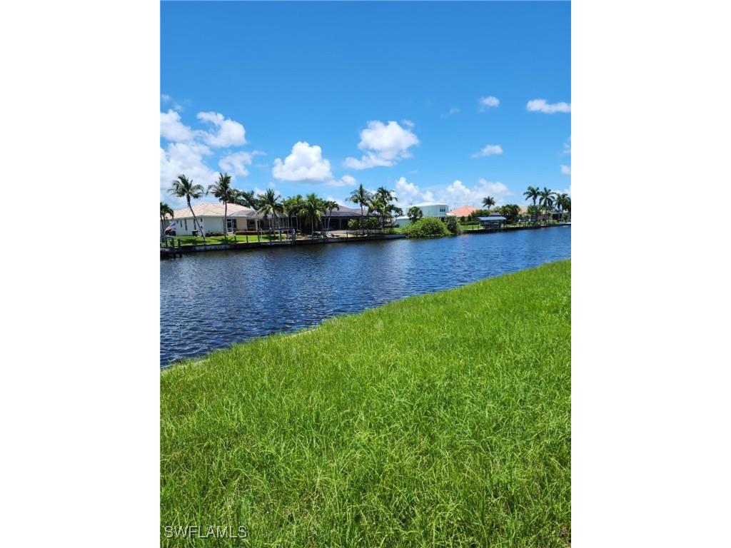 2712 SW 37th Terrace Cape Coral FL 33914 225083193 image1