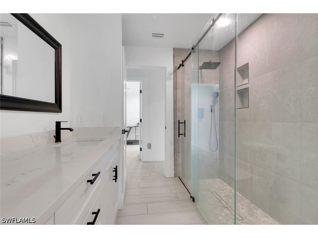 27126 Rue De Paix Bonita Springs FL 34135 226021384 image27