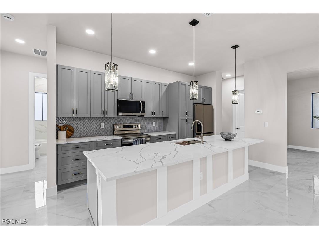 2713 10th Street W Lehigh Acres FL 33971 2026011757 image5