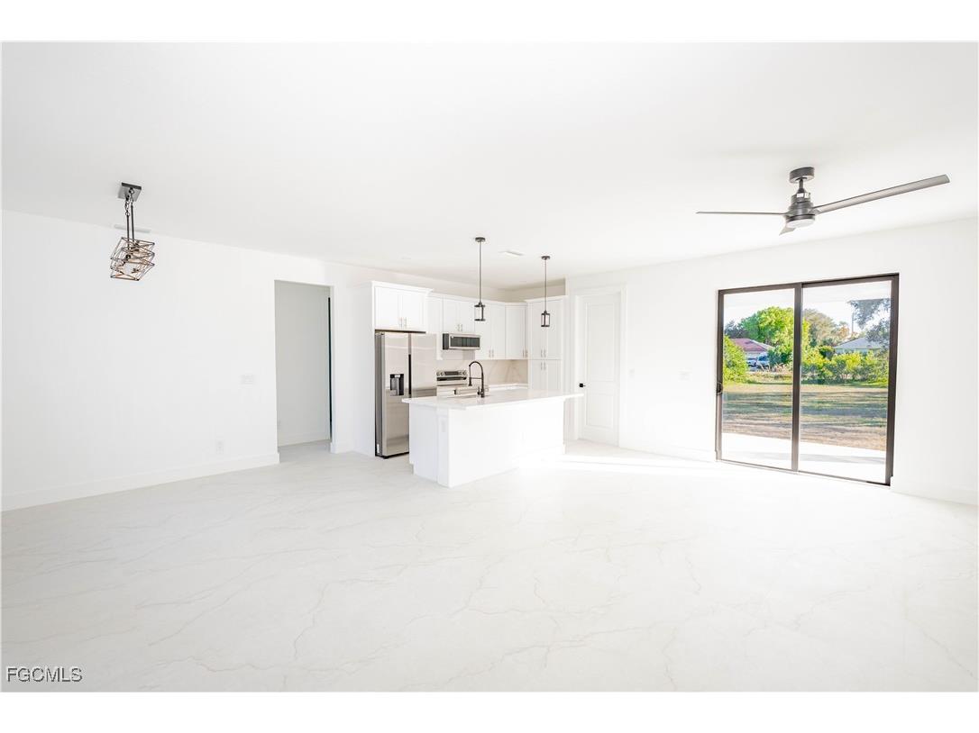 2713 8th Street W Lehigh Acres FL 33971 2026006154 image3