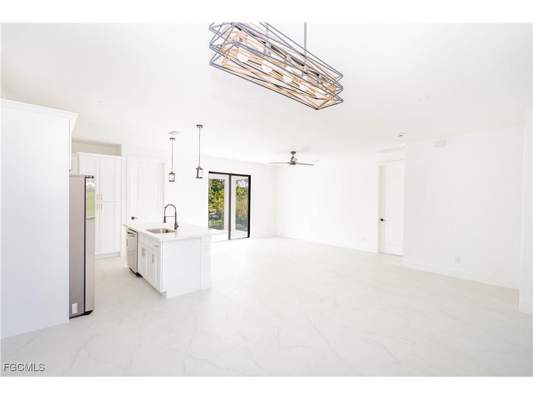 2713 8th Street W Lehigh Acres FL 33971 2026006154 image4