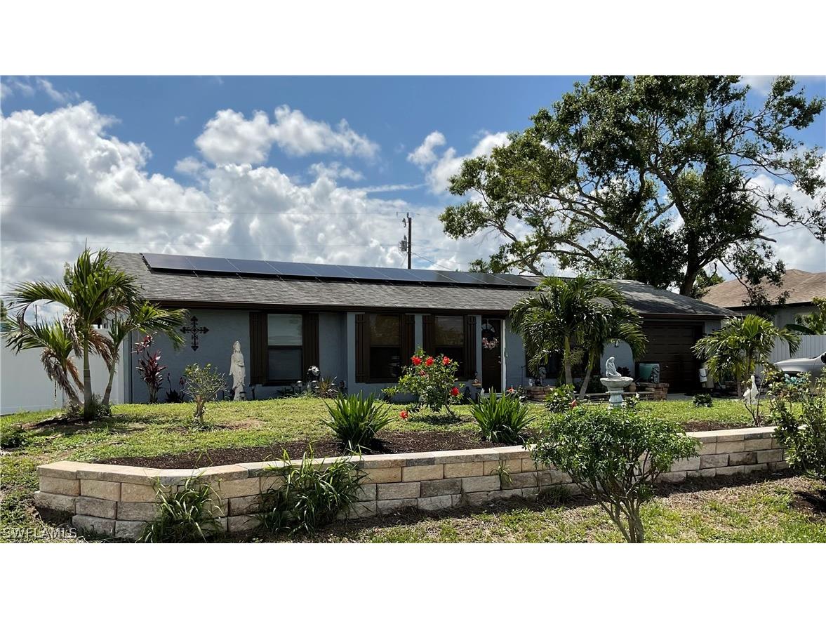 2713 NE 1st Place Cape Coral FL 33909 224049775 image1