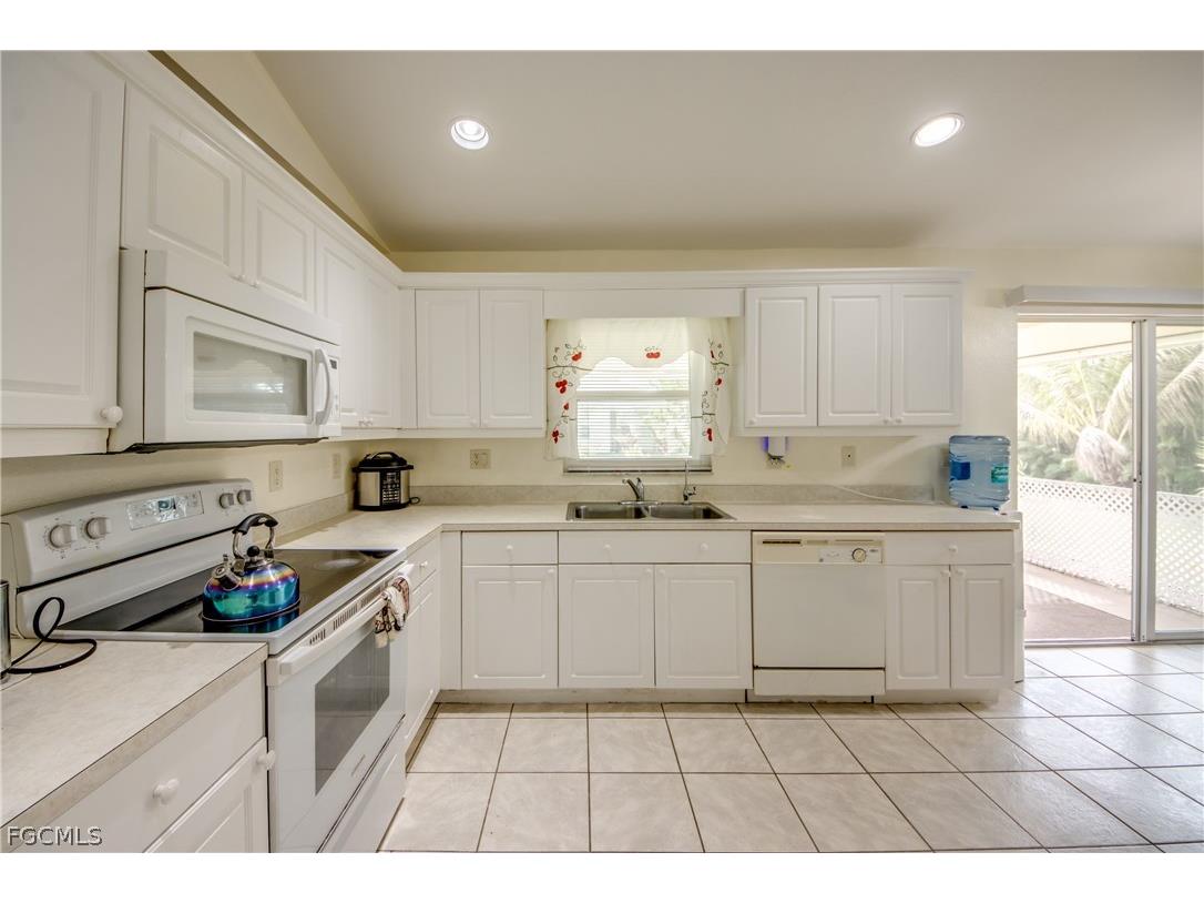 2713 NW 1st Place Cape Coral FL 33993 2026013497 image19