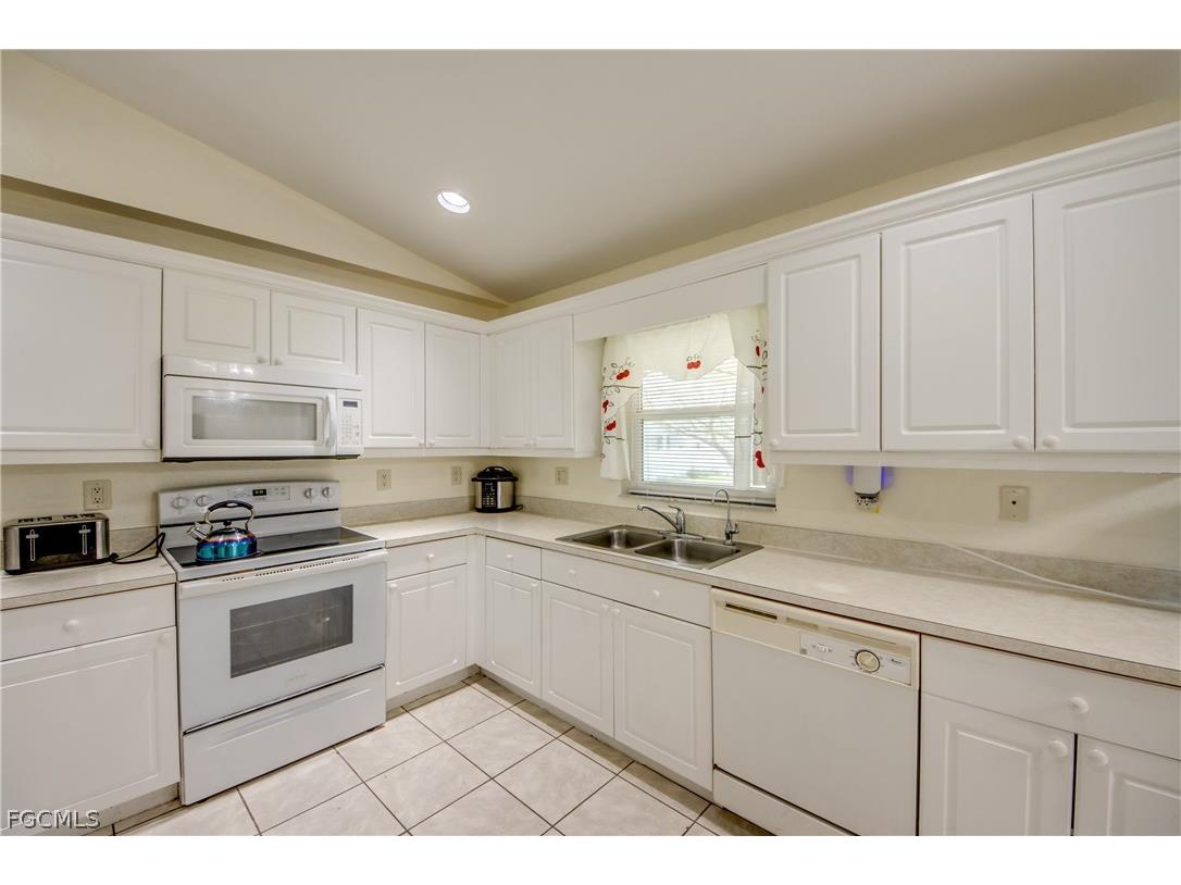 2713 NW 1st Place Cape Coral FL 33993 2026013497 image20