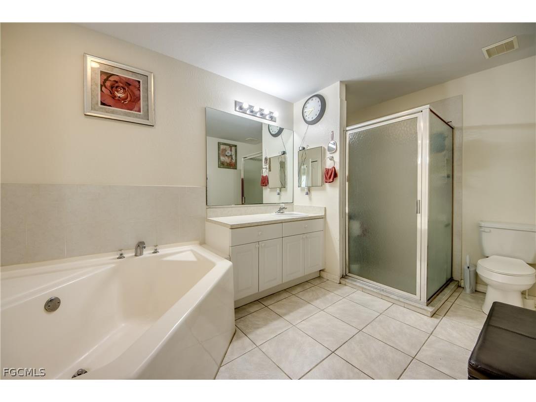 2713 NW 1st Place Cape Coral FL 33993 2026013497 image23