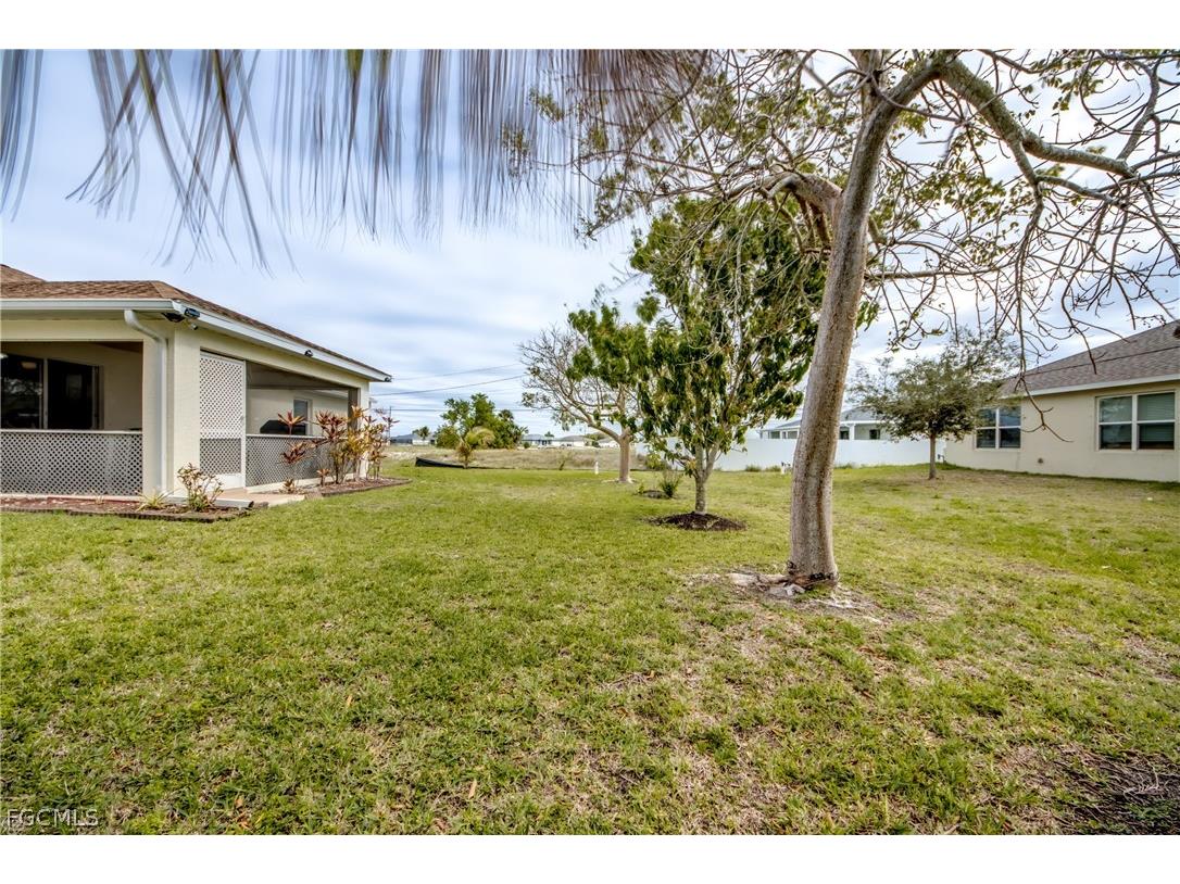 2713 NW 1st Place Cape Coral FL 33993 2026013497 image33