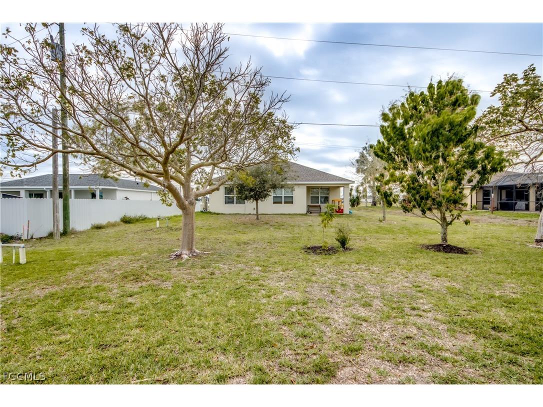 2713 NW 1st Place Cape Coral FL 33993 2026013497 image36
