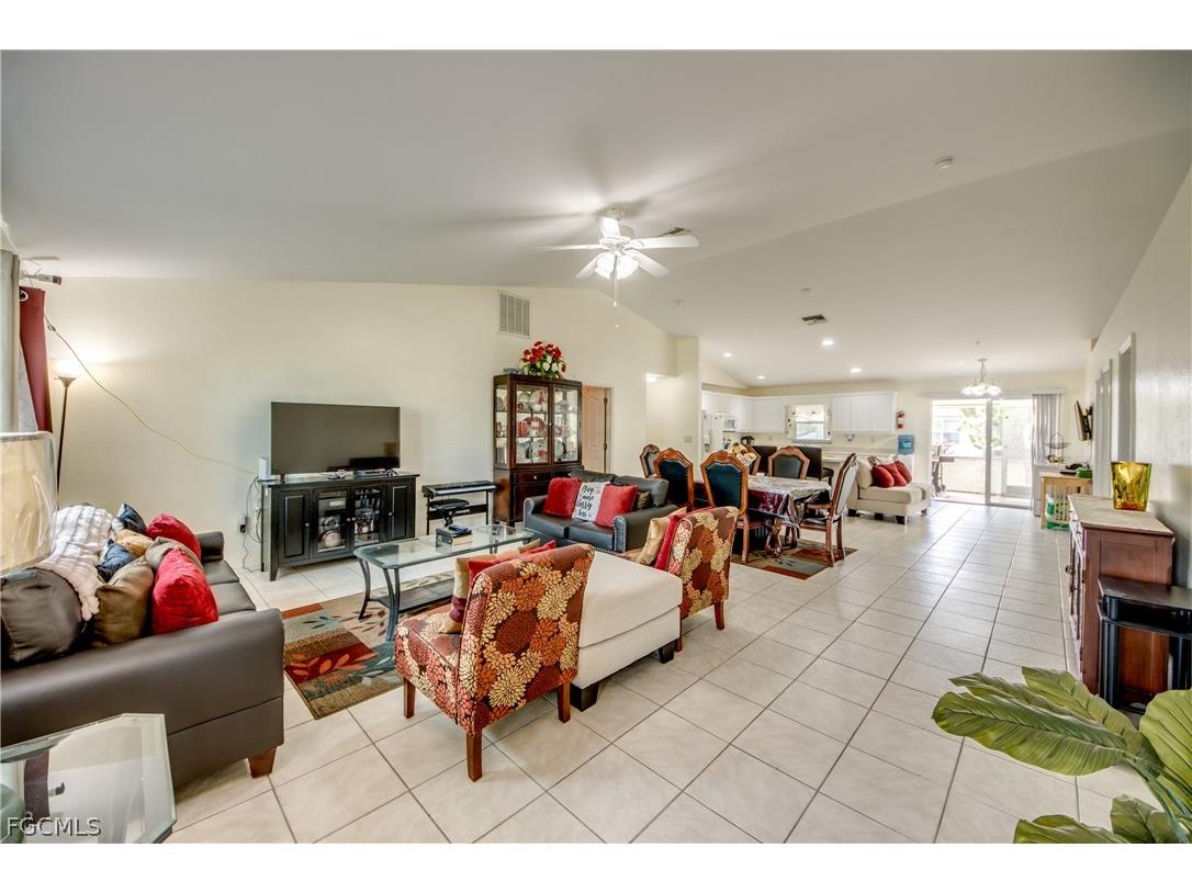 2713 NW 1st Place Cape Coral FL 33993 2026013497 image6