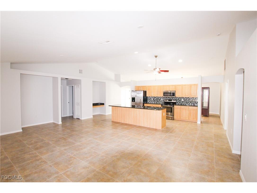 2714 5th Street W Lehigh Acres FL 33971 2025021589 image10