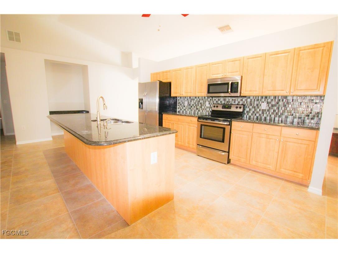 2714 5th Street W Lehigh Acres FL 33971 2025021589 image9