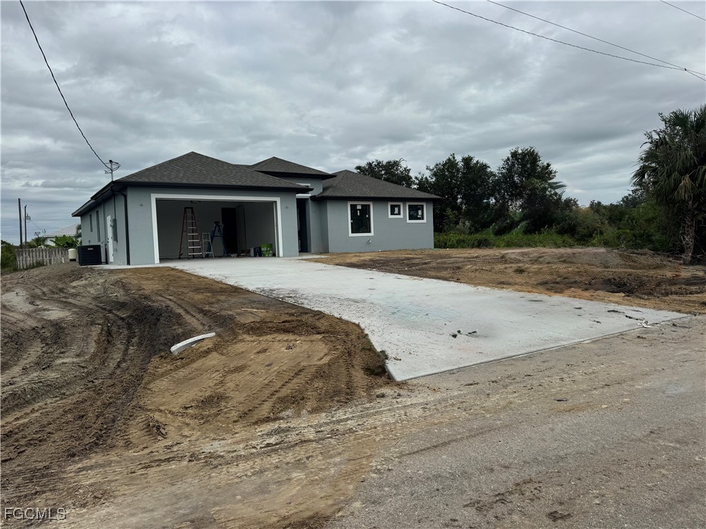 2714 63rd Street W Lehigh Acres FL 33971 2025017936 image1