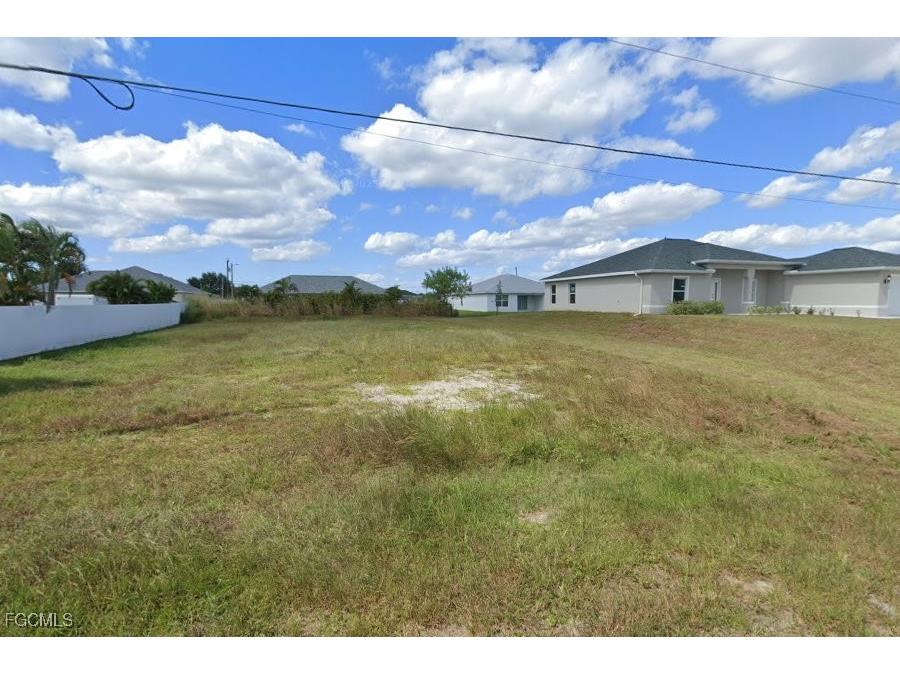 2714 NW 3rd Place Cape Coral FL 33993 2026000703 image1