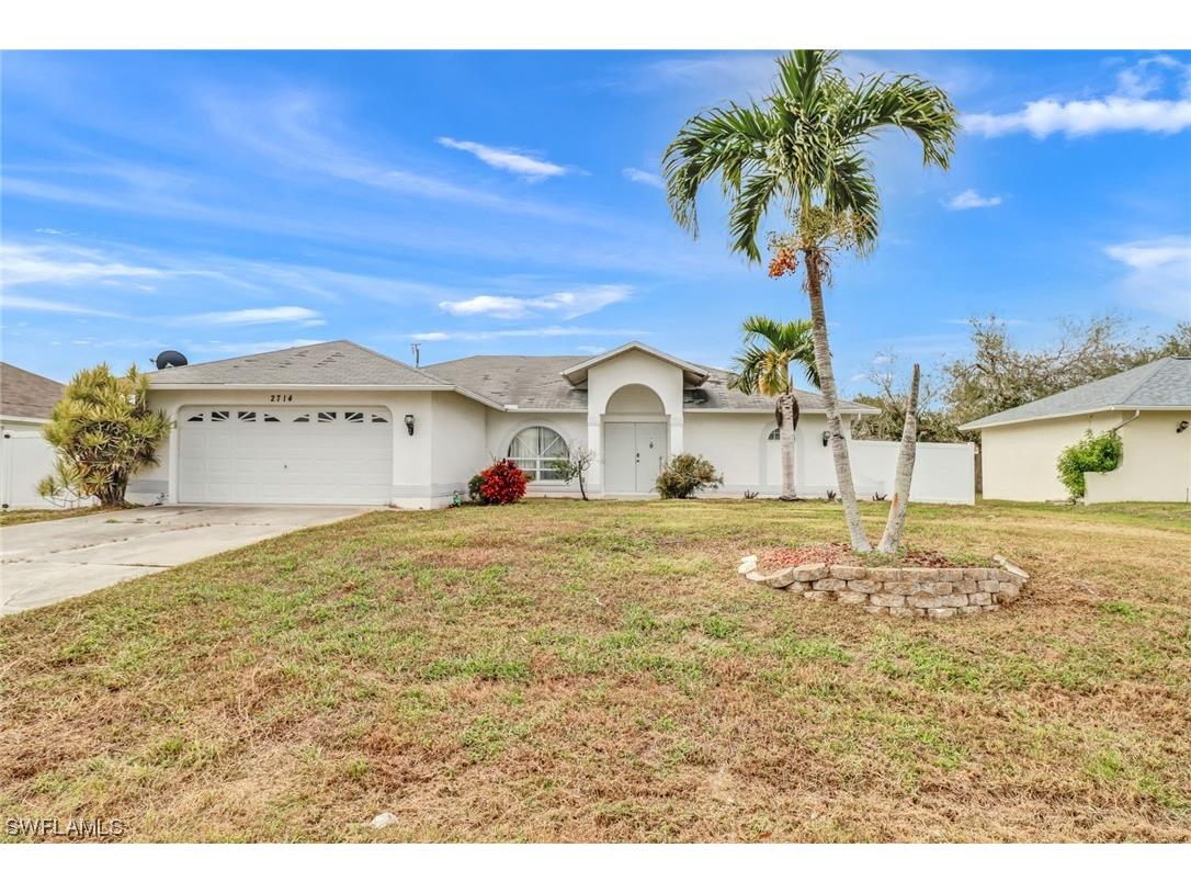2714 SW 8th Court Cape Coral FL 33914 224004930 image1
