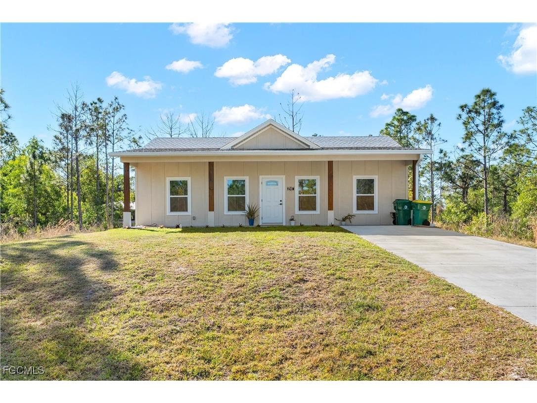 27141 Alhambra Drive Punta Gorda FL 33955 2026005503 image1