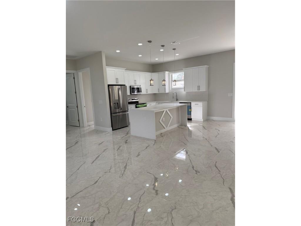 2715 10th Street W Lehigh Acres FL 33971 2025019319 image8