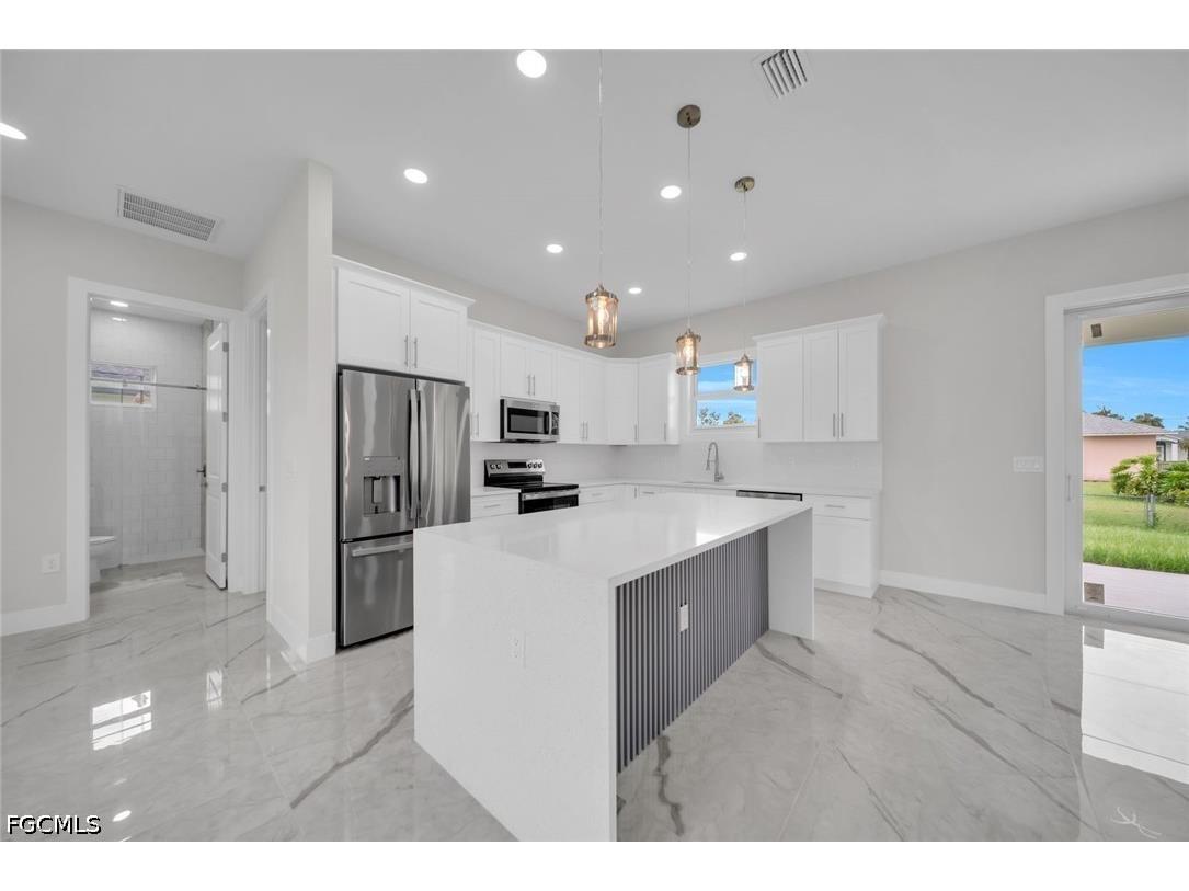 2715 10th Street W Lehigh Acres FL 33971 2026025367 image6