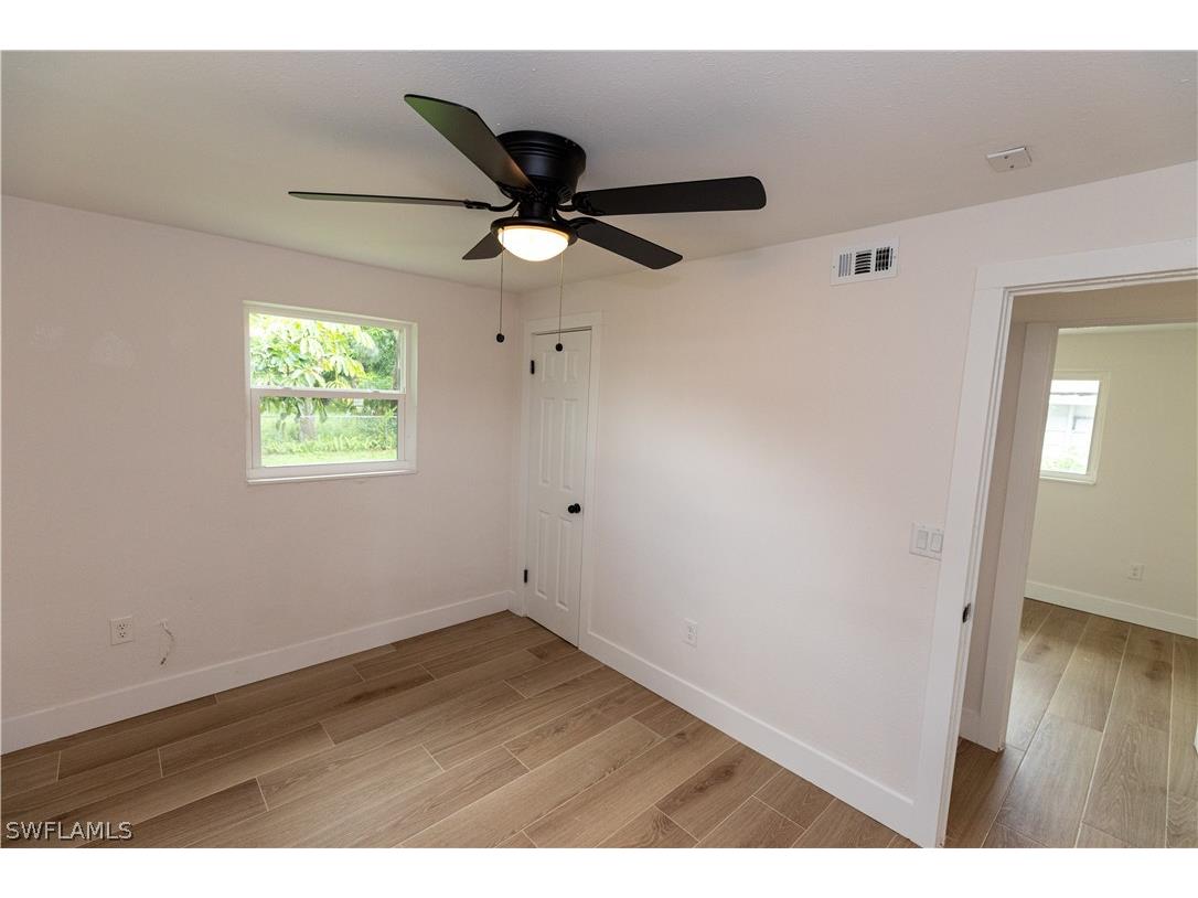 2715 Market Street Fort Myers FL 33916 224058722 image9