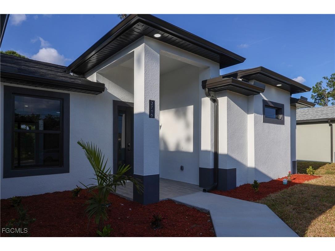 2716 2nd Street SW Lehigh Acres FL 33976 2025026135 image2