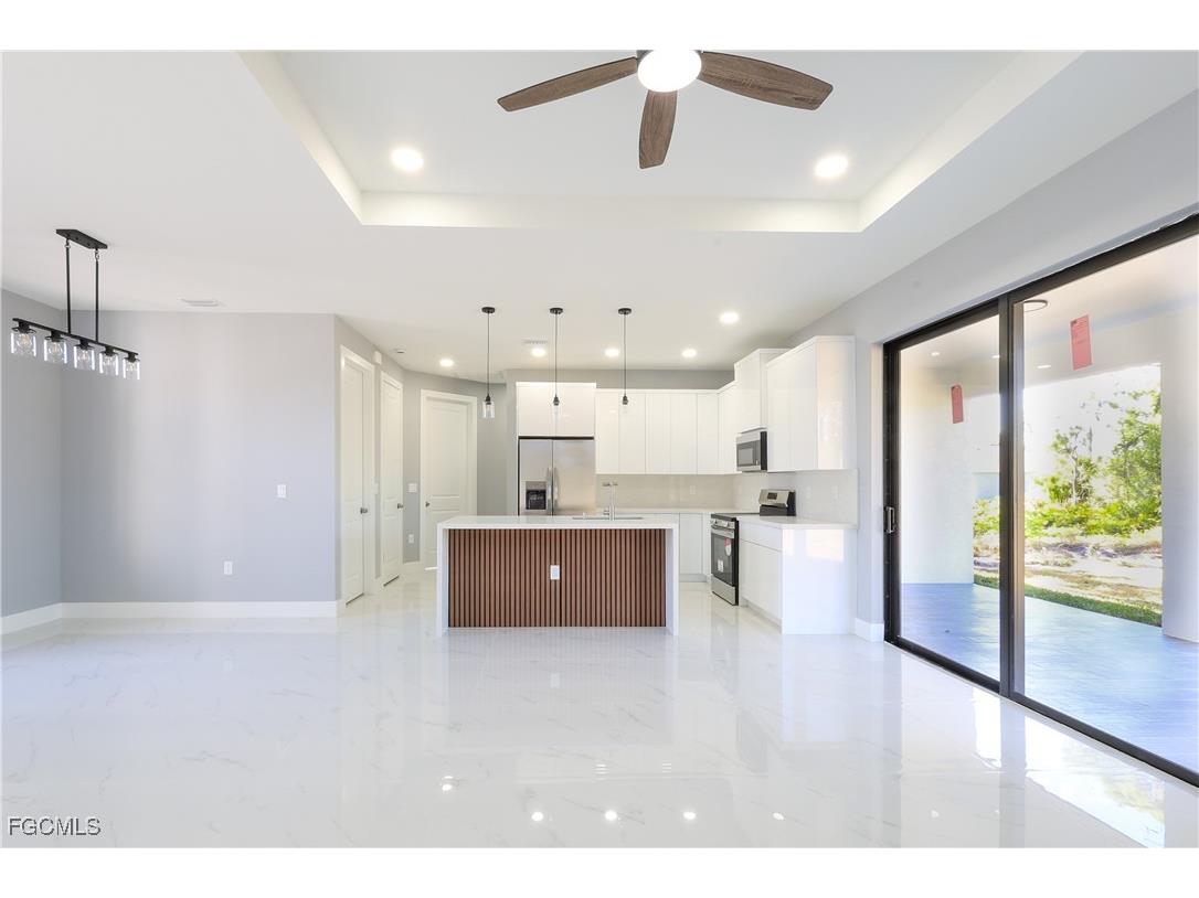 2716 2nd Street SW Lehigh Acres FL 33976 2025026135 image4