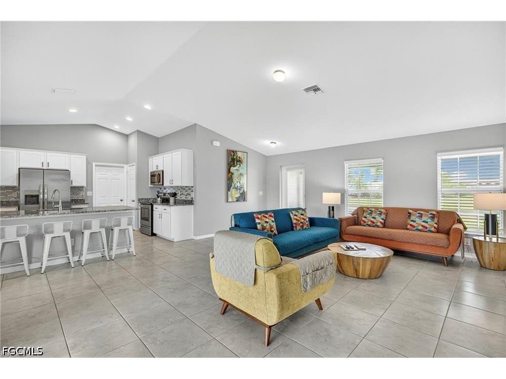 2716 NW 45th Place Cape Coral FL 33993 2026016736 image4
