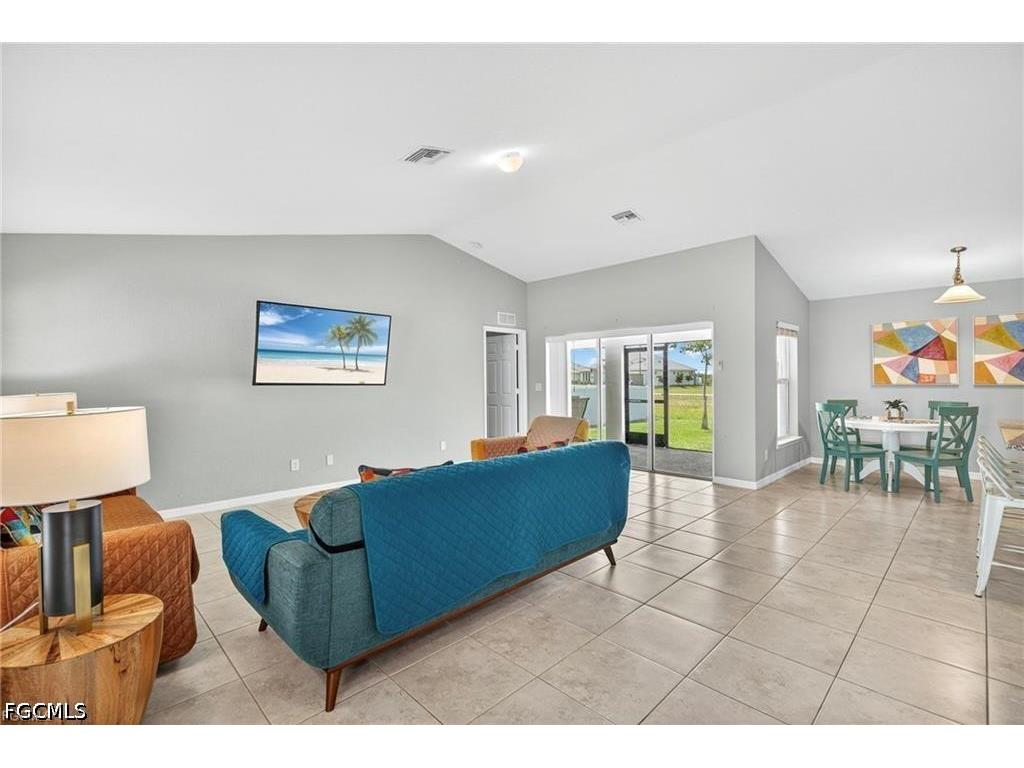 2716 NW 45th Place Cape Coral FL 33993 2026016736 image7