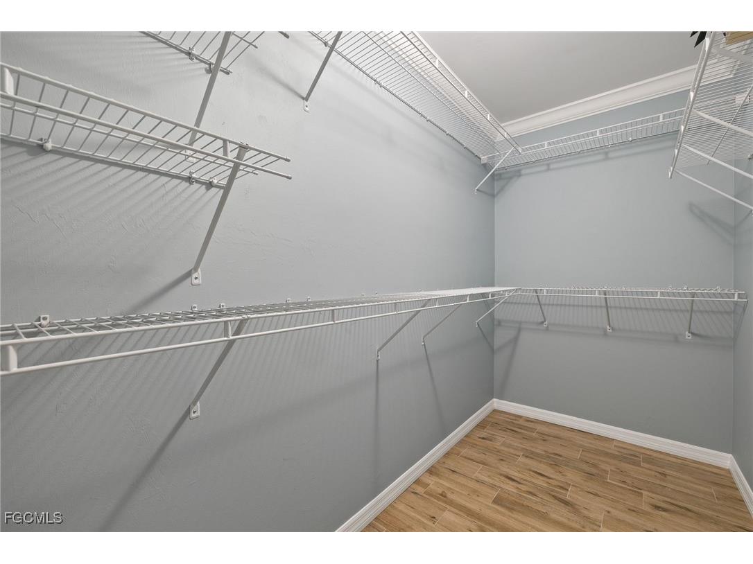 2717 Chiquita Boulevard S Cape Coral FL 33914 2025015409 image13