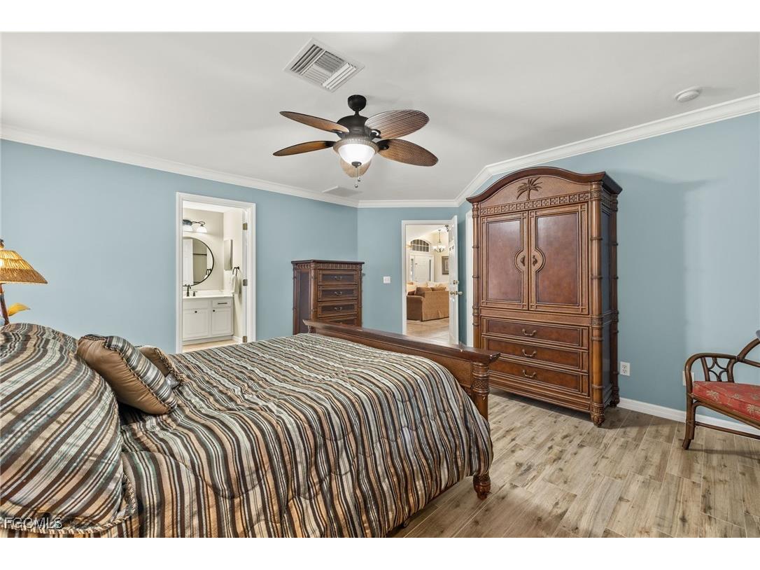 2717 Chiquita Boulevard S Cape Coral FL 33914 2025015409 image14