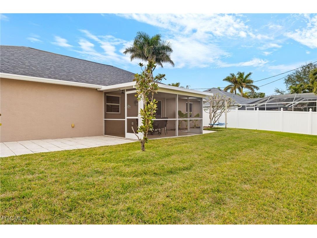2717 Chiquita Boulevard S Cape Coral FL 33914 2025015409 image30