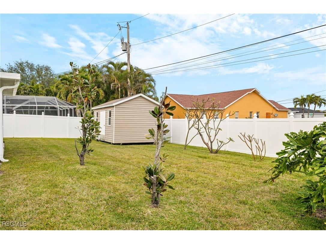 2717 Chiquita Boulevard S Cape Coral FL 33914 2025015409 image32