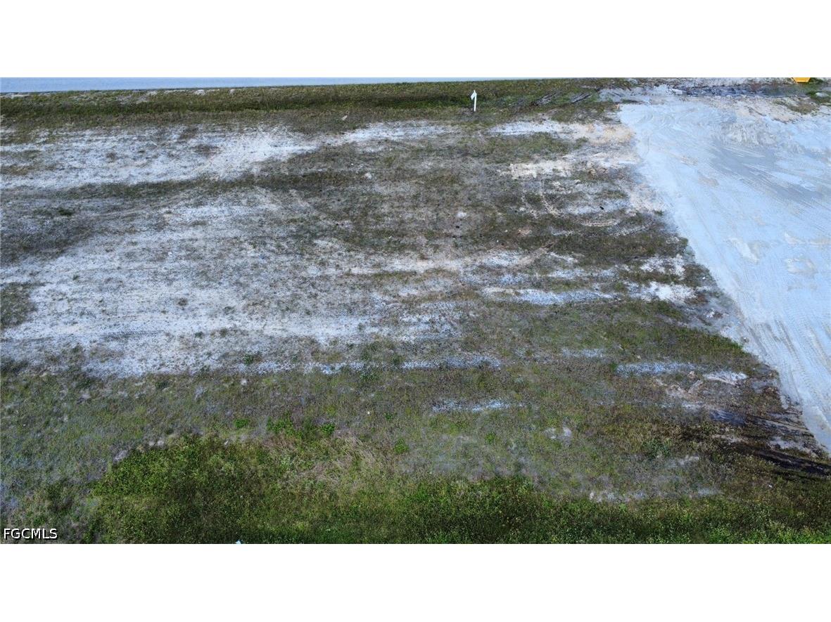 2717 NW 46th Avenue Cape Coral FL 33993 2026016598 image3