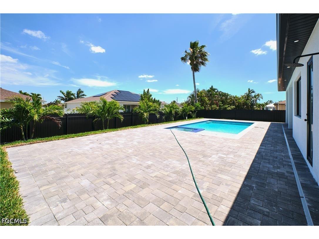 2717 SW 22nd Avenue Cape Coral FL 33914 2026017397 image44