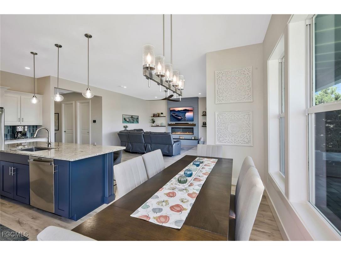 2717 SW 38th Street Cape Coral FL 33914 2025015178 image18