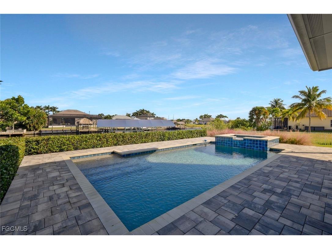 2717 SW 38th Street Cape Coral FL 33914 2025015178 image22