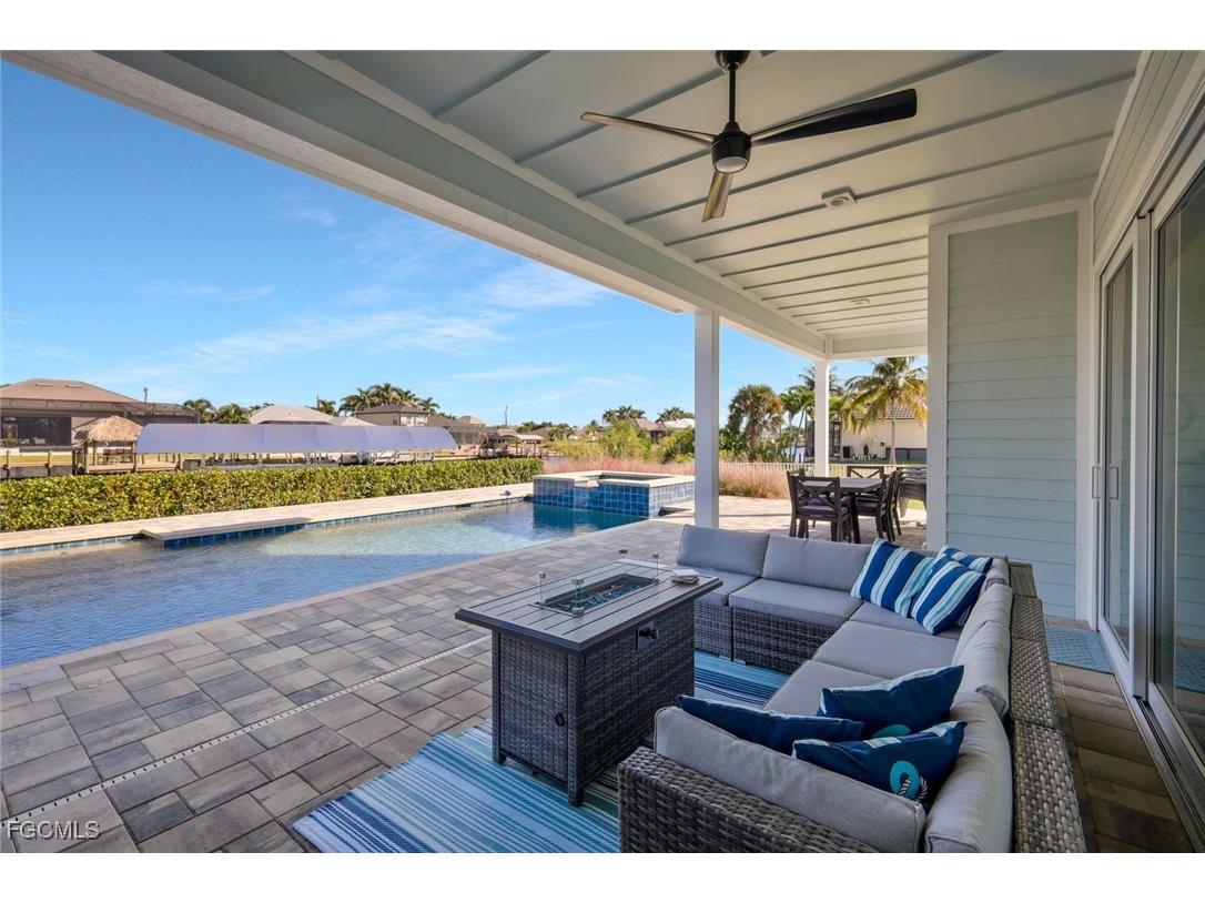 2717 SW 38th Street Cape Coral FL 33914 2025015178 image23