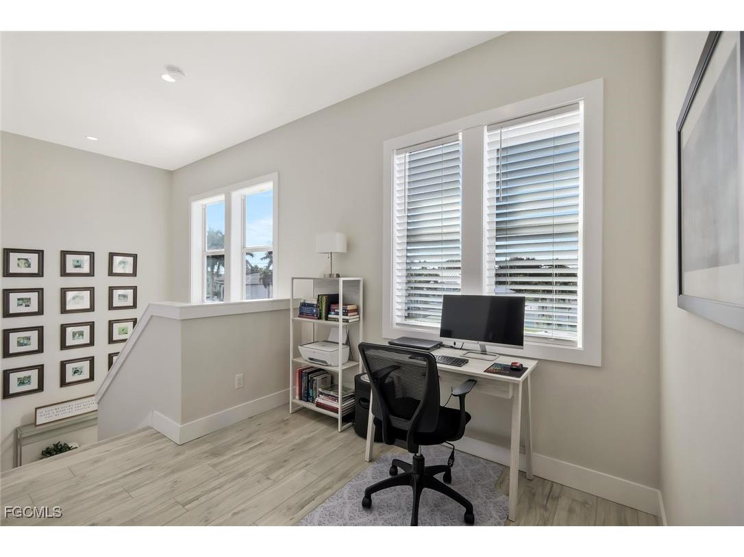 2717 SW 38th Street Cape Coral FL 33914 2025015178 image25