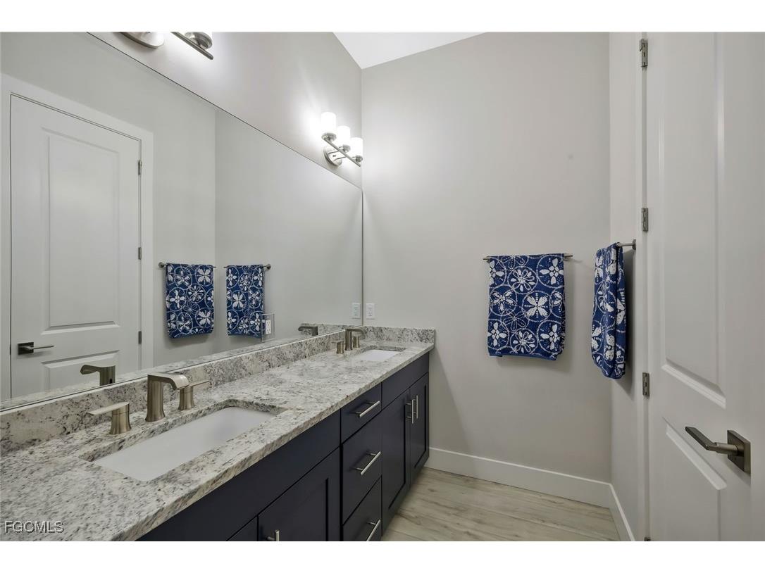 2717 SW 38th Street Cape Coral FL 33914 2025015178 image29