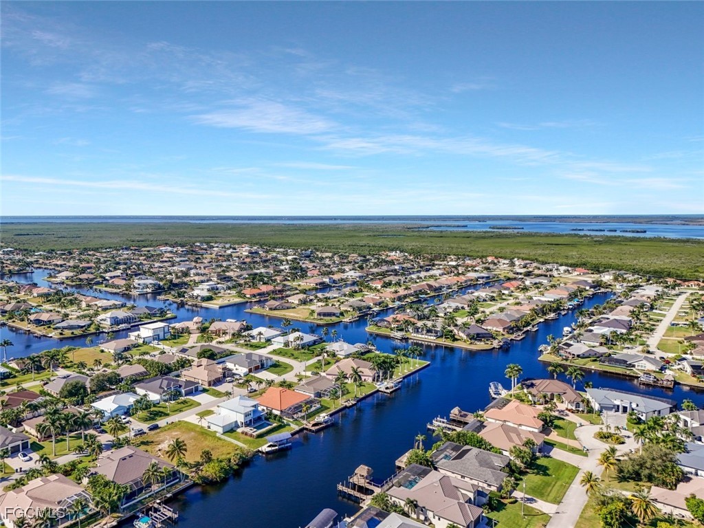 2717 SW 38th Street Cape Coral FL 33914 2025015178 image46