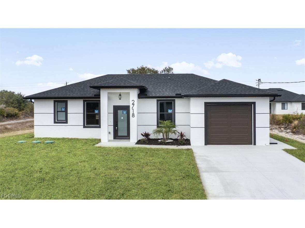 2718 67th Street W Lehigh Acres FL 33971 2026006012 image1